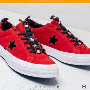 BRAND NEW!! Converse x Hello Kitty 🐱